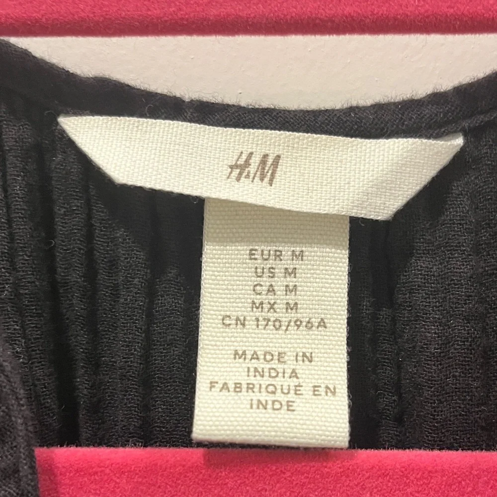 H&M Black V-neck Maxi Dress with Flutter Sleeves - Picture 7 of 7